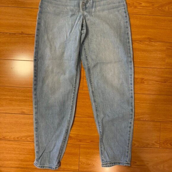 Levi's High Loose Taper Denim - Picture 3 of 3